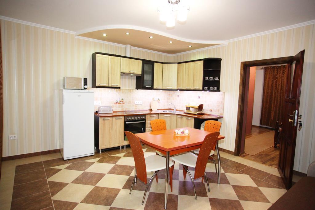 Mirage Hotel Beregovo Habitación foto