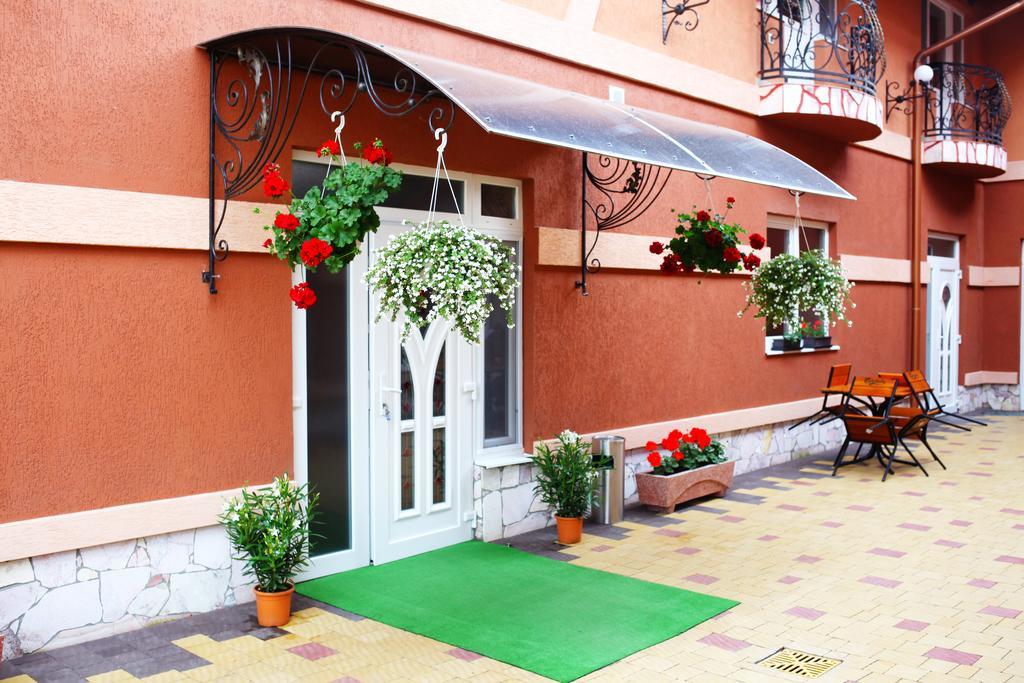 Mirage Hotel Beregovo Exterior foto